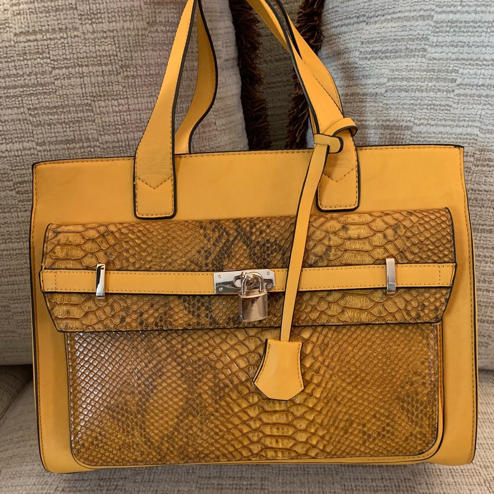 Isabelle Mustard Yellow Purse